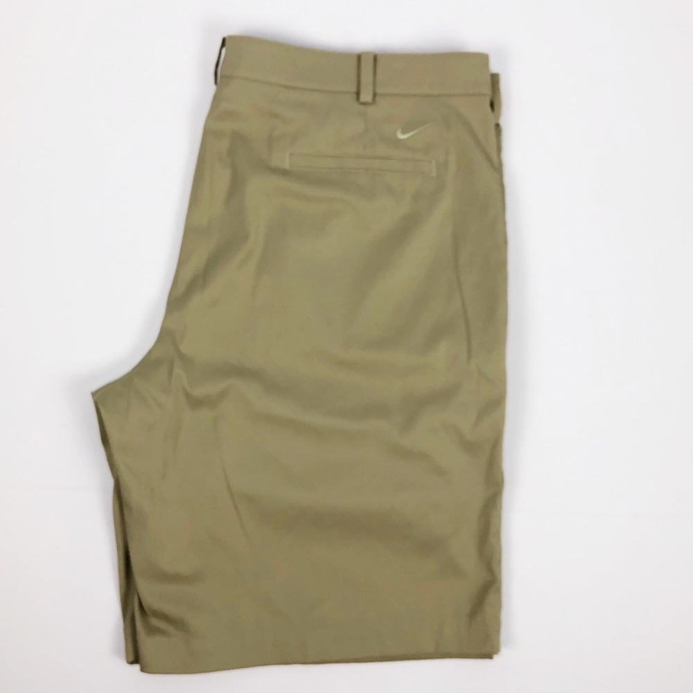 {NIKE} Dri-Fit Golf Shorts• Men’s 42• Khaki